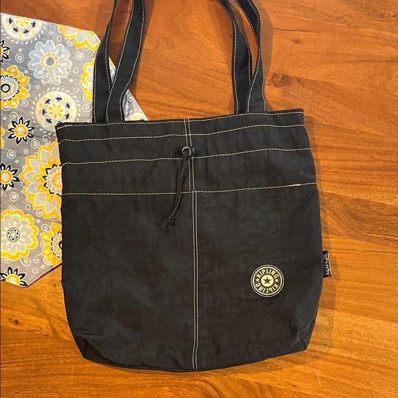 Kipling small Tote Bag. Shoulder strap drop 10” - Picture 1 of 9